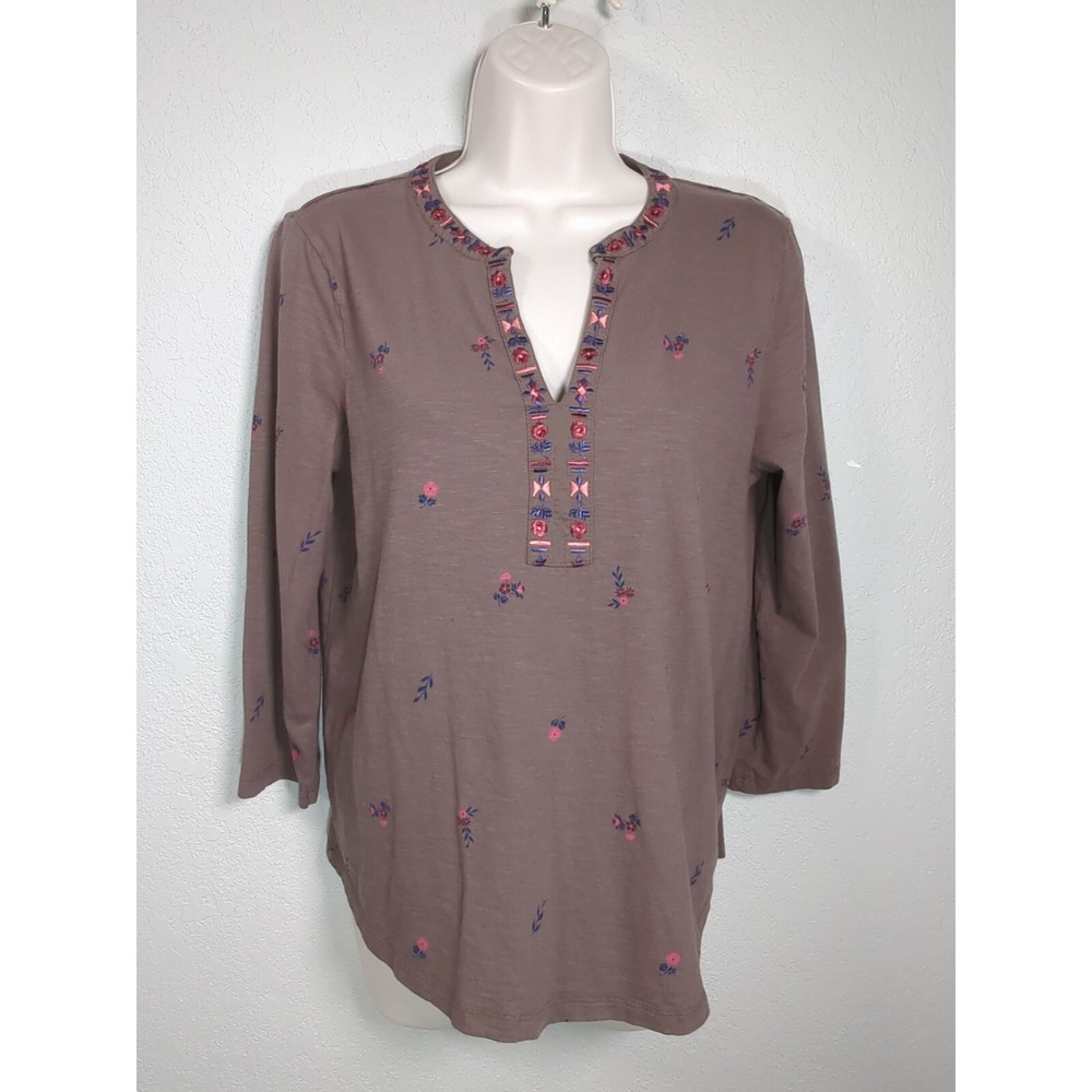 St John's Bay Women's Olive Green Knit Top Embroidered Flowers 3/4 Sleeve Size M